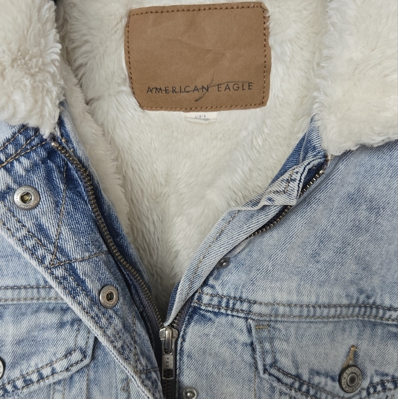 American Eagle faux fur lined warm denim jacket - Picture 5 of 6
